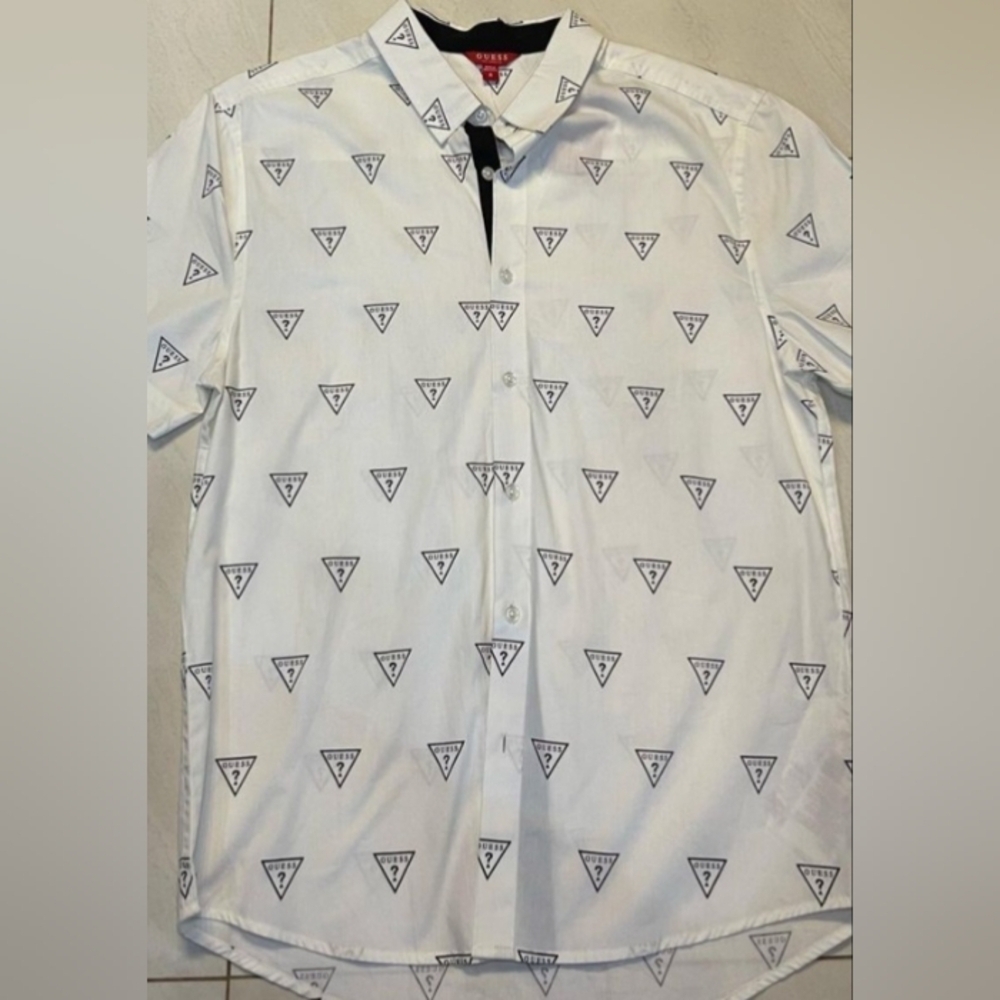 Guess Mens size small button down shirt